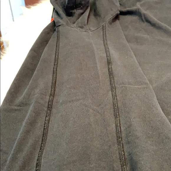 SALE!! Puma embroidered logo.  1 - Picture 3 of 6